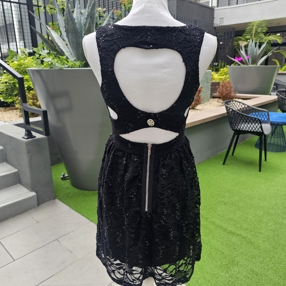 Honey + Rosie ✦ Sequin Cutout Mini ✦ Crystal Heart Back ✦ Size 5 ✦ EUC - Picture 4 of 16